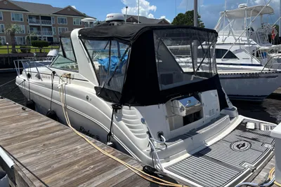 Rinker 342 Fiesta Vee
