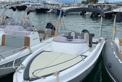 2024 B2 Marine CAP FERRET 522 SUNDECK