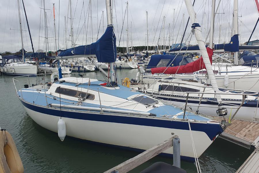 1976 Tamar 2000 Fishing