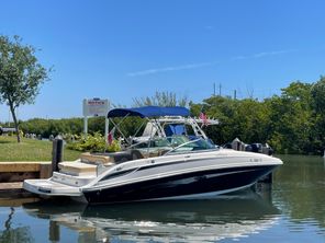 Sea Ray 240 Sundeck