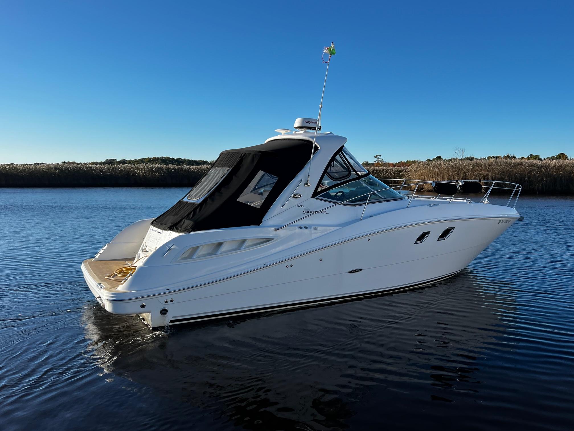 Sea Ray 330 Sundancer Boat for sale in Pocasset, MA for $62,850, 253001