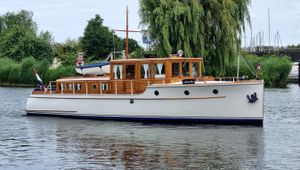 Stephens Brothers 43 Commuter Classic