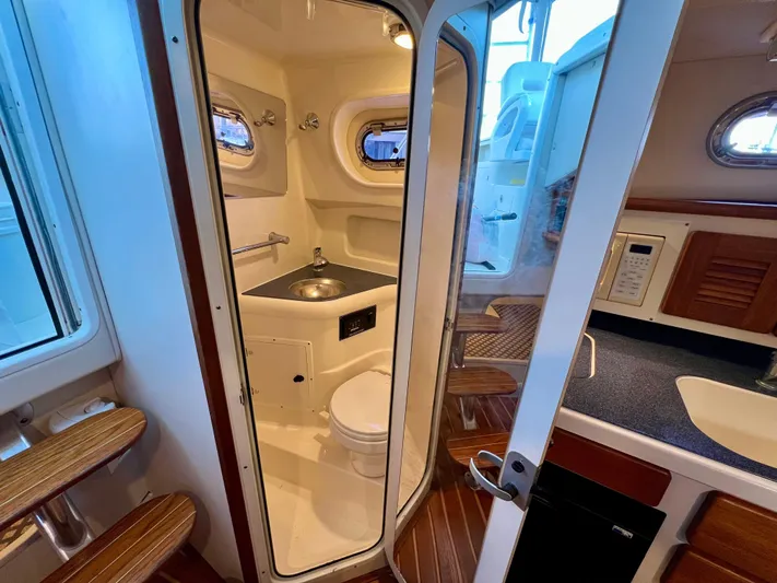 Real Deal Yacht Photos Pics 