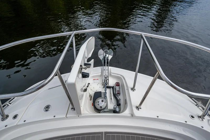  Yacht Photos Pics 2023 Sea Ray Sundancer 320 Outboard bow with anchor storage, stainless steel railings.