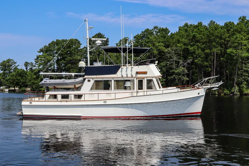 Tallulah Yacht Photos Pics 