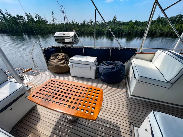 Tallulah Yacht Photos Pics 