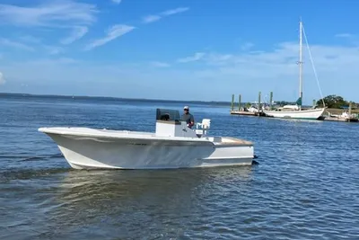 ENVI 25 OFFSHORE CENTER CONSOLE
