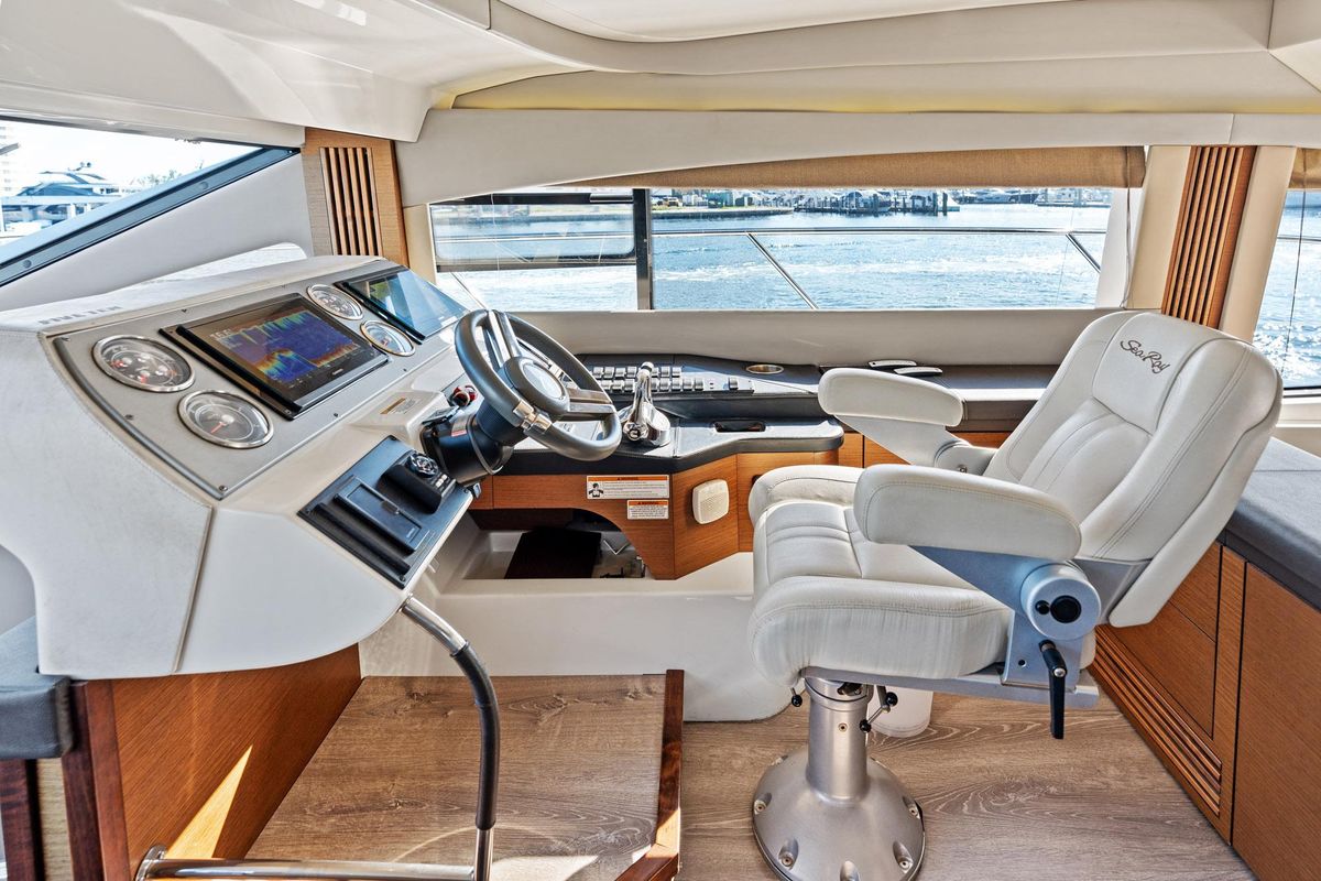 2014 Sea Ray 51 