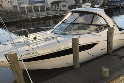 Sea Ray 330 Sundancer