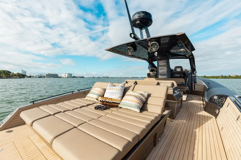 Anvera 48 Yacht Photos Pics Luxurious Anvera 48 yacht (2025) with spacious sun deck and scenic ocean view.