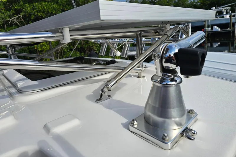 Frisky Yacht Photos Pics Close-up of Cuwater C-32-CB boat's solar panel and mount, 2022 model.