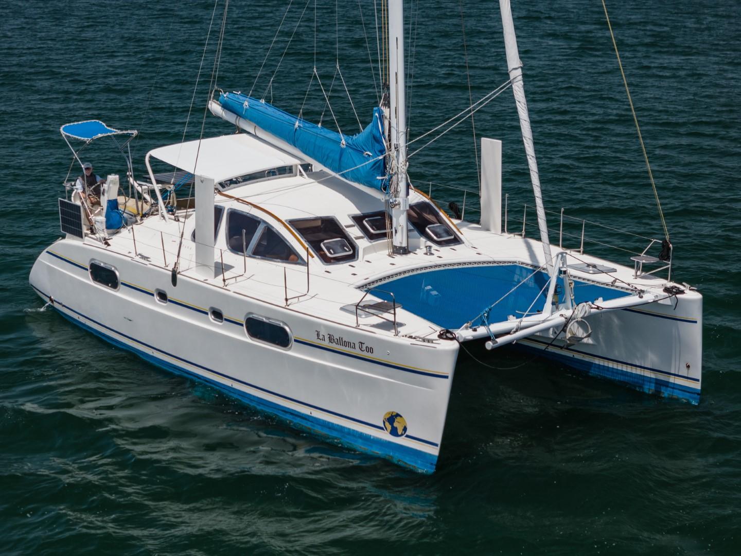 2000 Catana 43