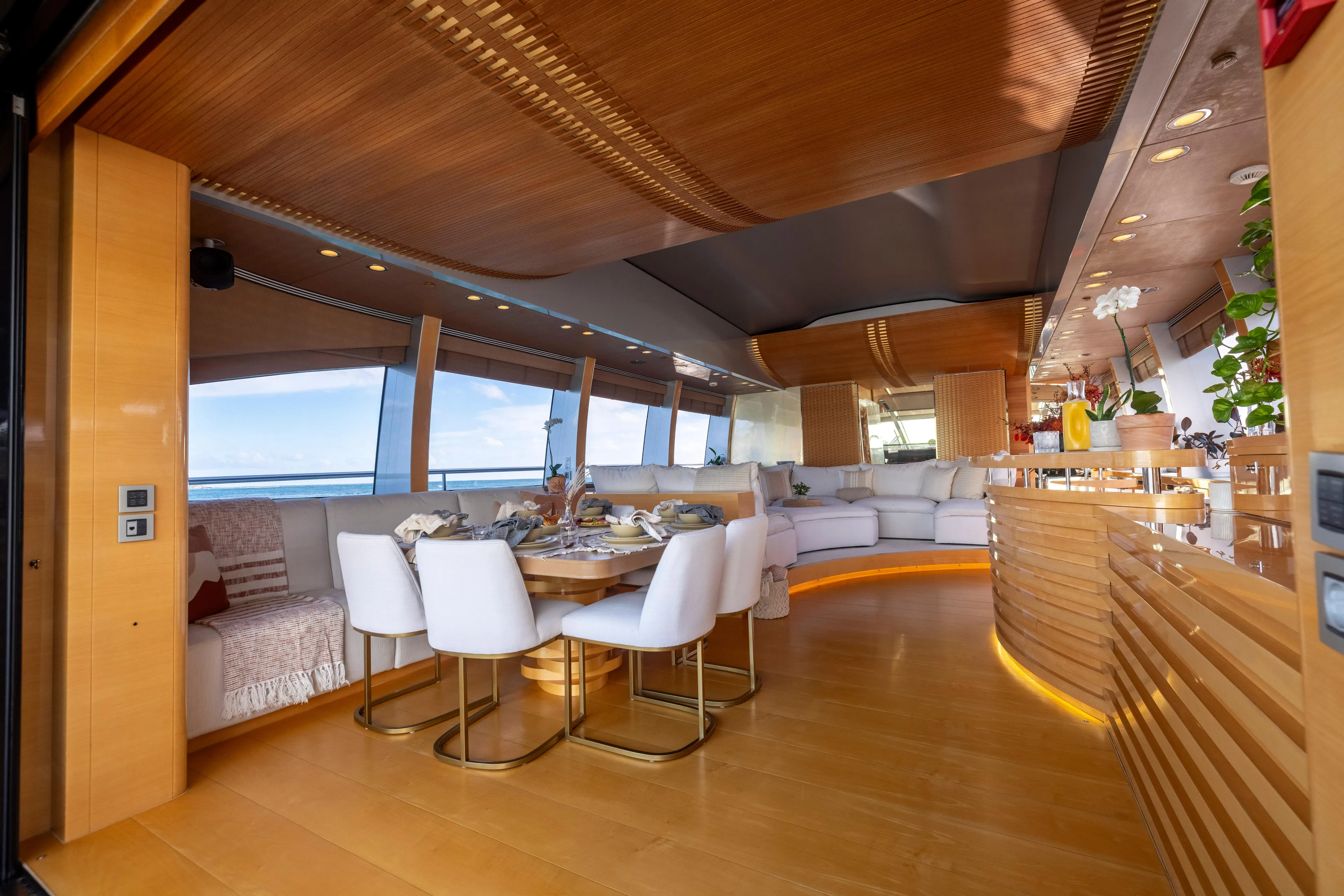 Butterfly Yacht Photos Pics 