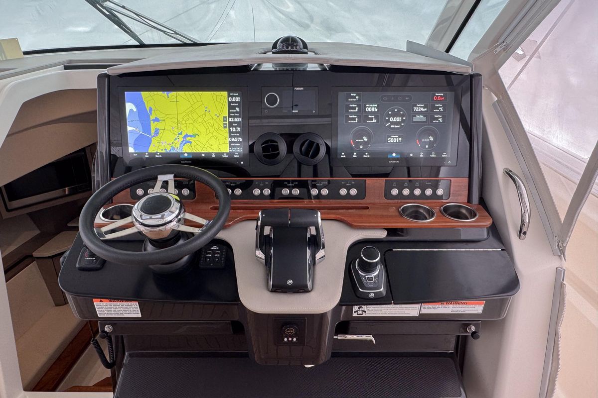 2022 Tiara Yachts 43 