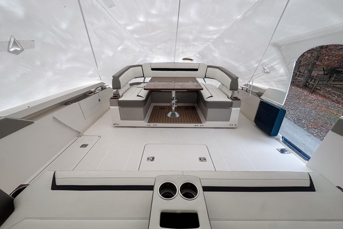 2022 Tiara Yachts 43 