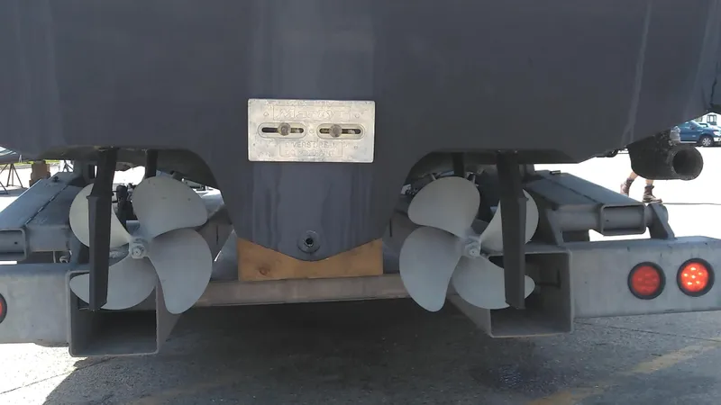 Barely "a" Wake Yacht Photos Pics Rear view of a 2004 Sea Ray 340 Sundancer boat showing dual propellers.