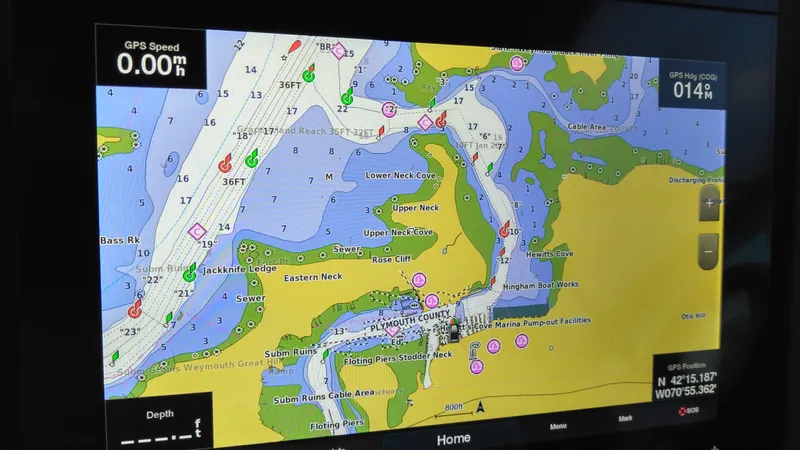Barely "a" Wake Yacht Photos Pics GPS navigation screen on a 2004 Sea Ray 340 Sundancer boat.