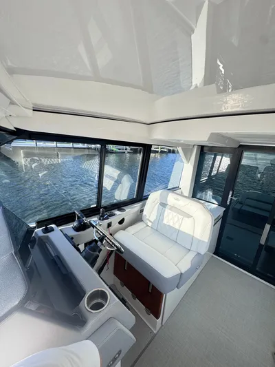  Yacht Photos Pics 2025 REGAL 36 XO - Image 17