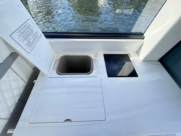  Yacht Photos Pics 2025 REGAL 36 XO - Image 28