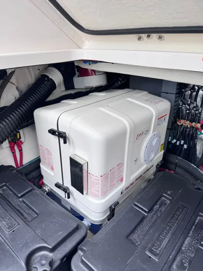  Yacht Photos Pics 2025 REGAL 36 XO - Image 41