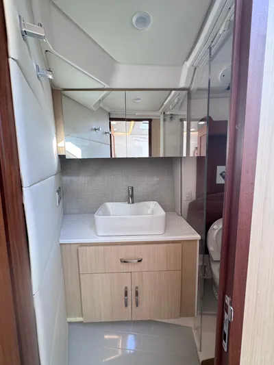  Yacht Photos Pics 2025 REGAL 36 XO - Image 34