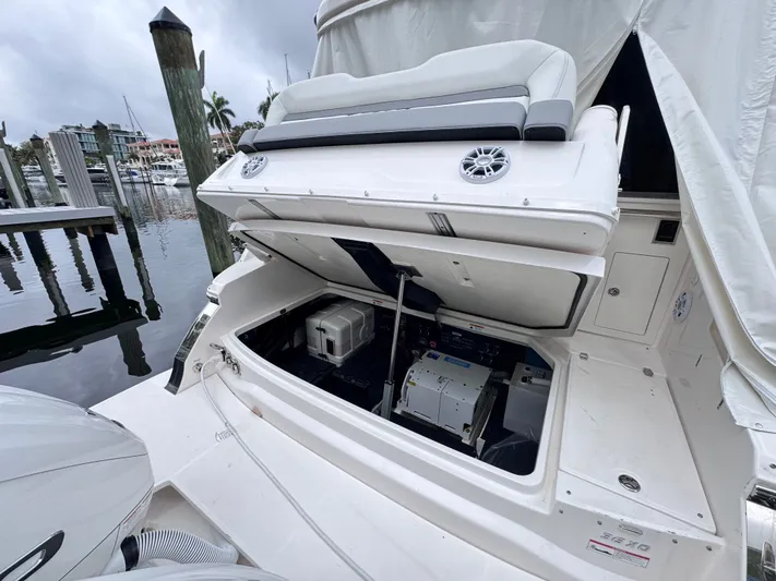  Yacht Photos Pics 2025 REGAL 36 XO - Image 39