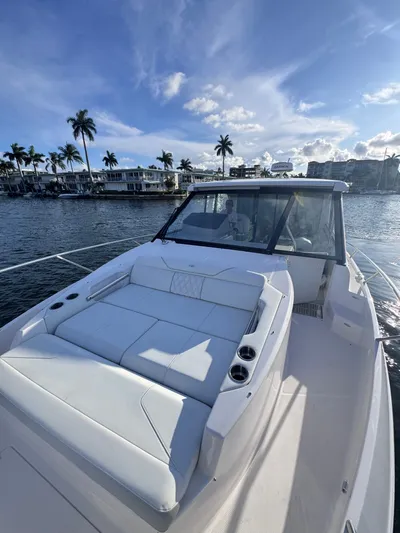  Yacht Photos Pics 2025 REGAL 36 XO - Image 21