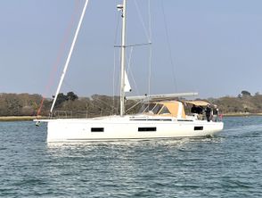 2021 Beneteau Oceanis Yacht 54
