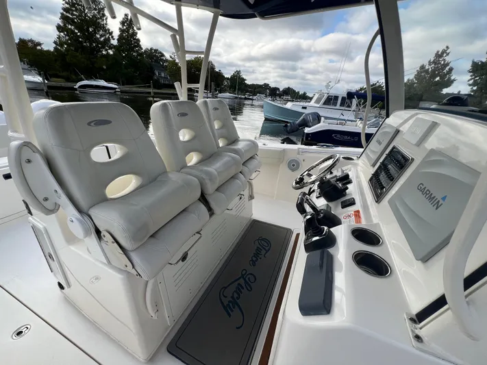 Twice Lucky Yacht Photos Pics 