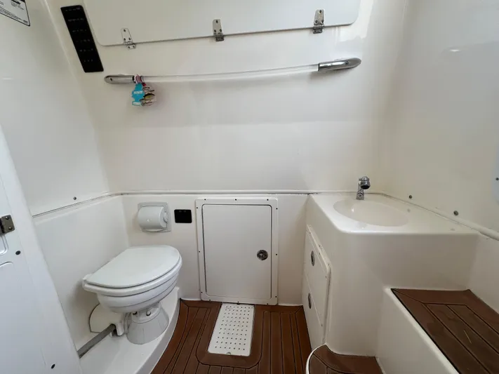 Twice Lucky Yacht Photos Pics 