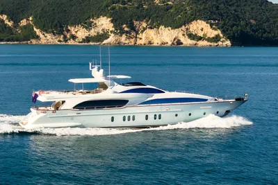 Azimut 116