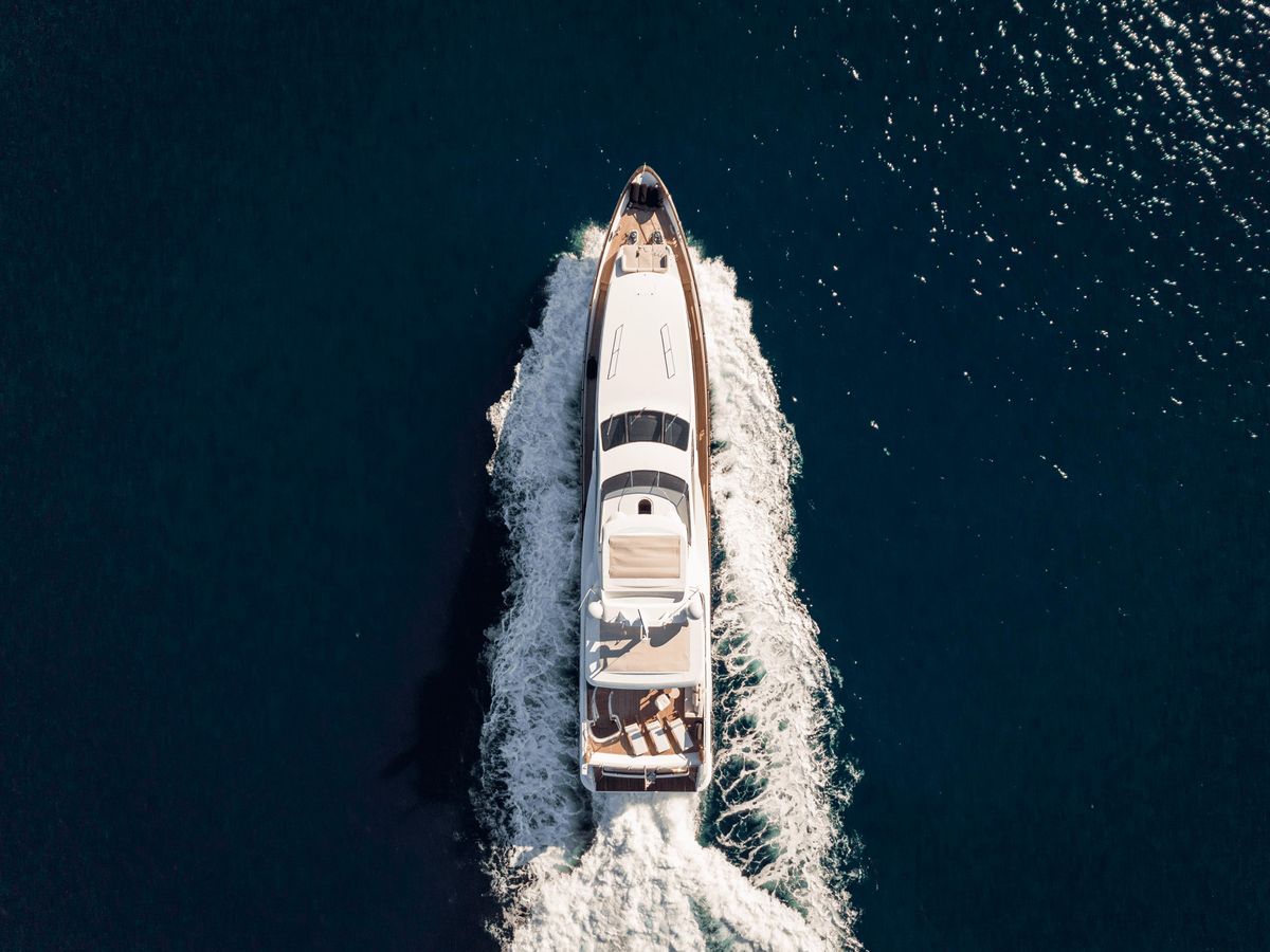 2008 Azimut 116 