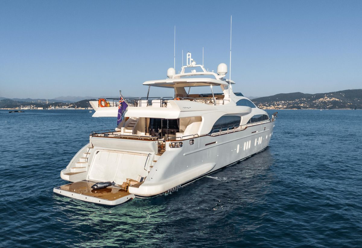 2008 Azimut 116 