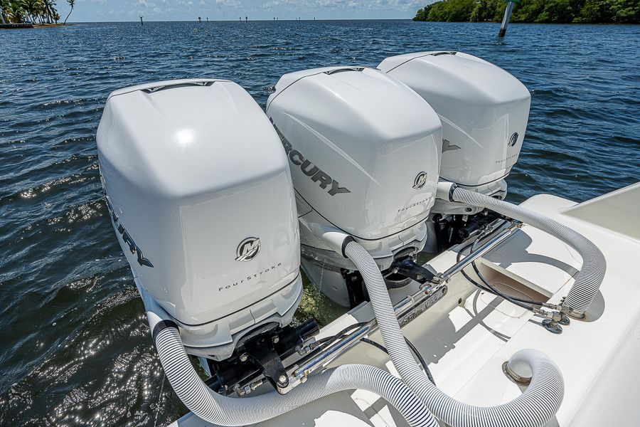 2016 SeaVee 370z
