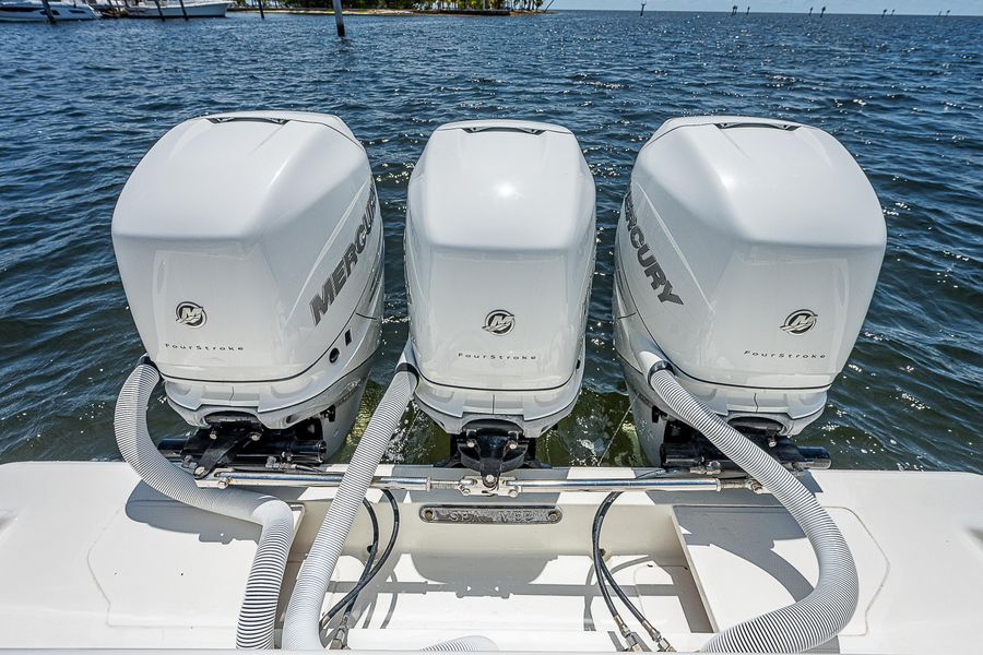 2016 SeaVee 370z