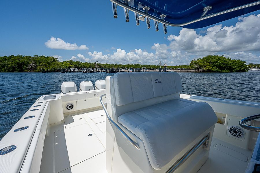 2016 SeaVee 370z
