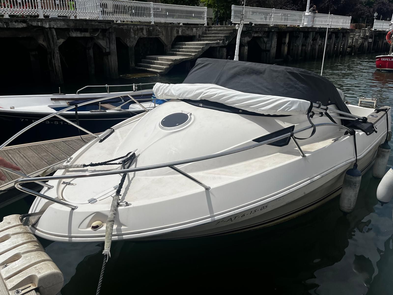 2005 Quicksilver 540 Cruiser