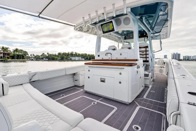 No Name Yacht Photos Pics Luxurious 2023 HCB 42 Lujo boat interior with elegant seating and modern amenities.