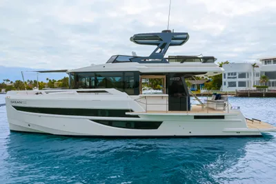 OKEAN 52