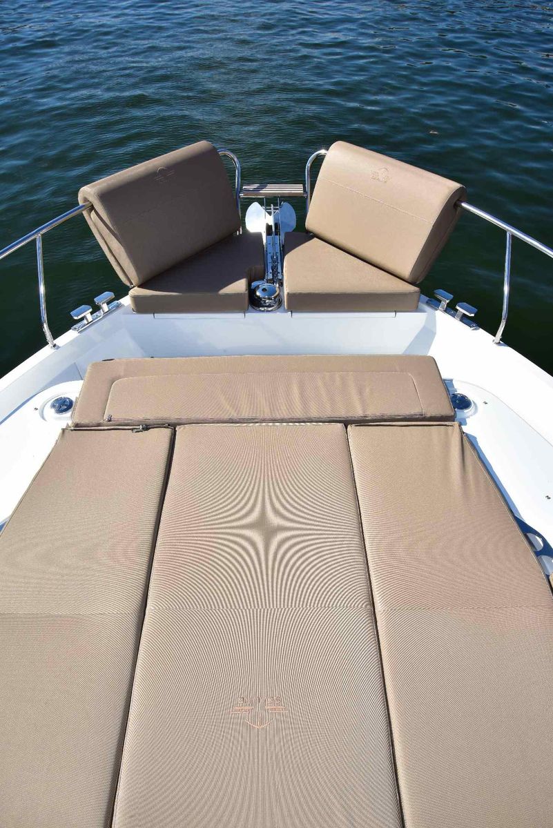2022 Sealine 44 
