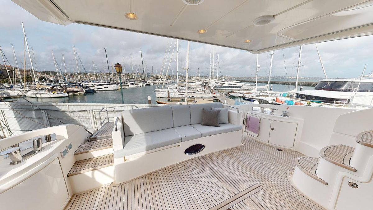 2011 Azimut 58 
