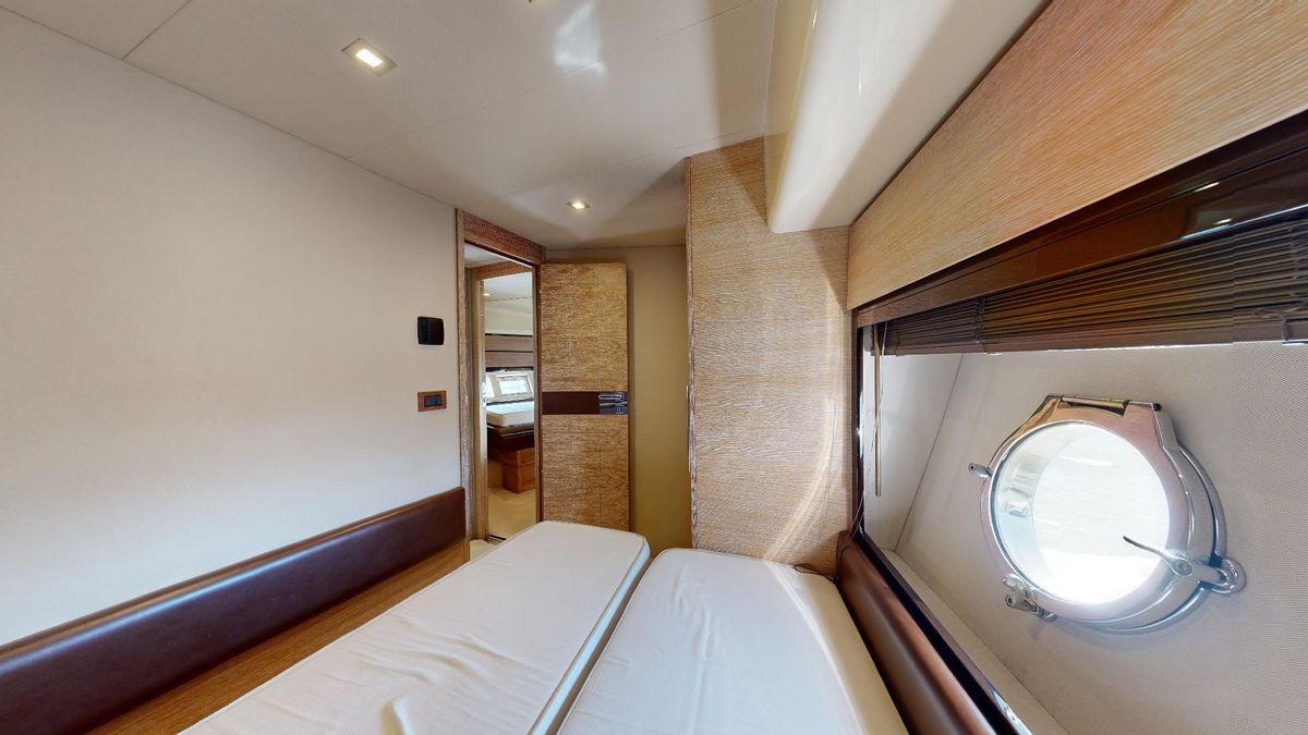 2011 Azimut 58 