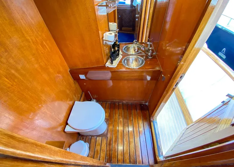  Yacht Photos Pics Cinna La Spezia L23