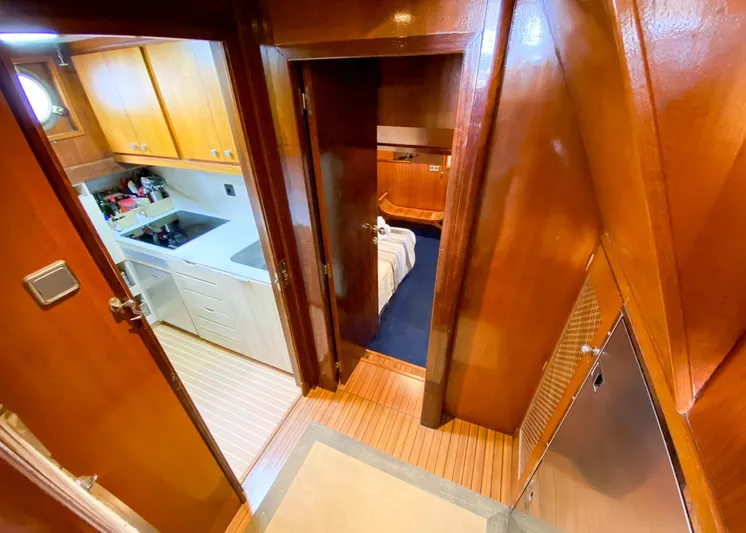  Yacht Photos Pics Cinna La Spezia L23