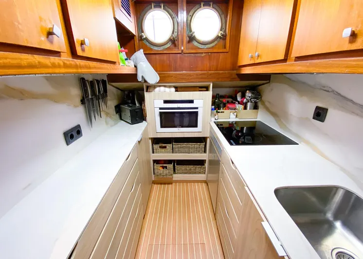  Yacht Photos Pics Cinna La Spezia L23