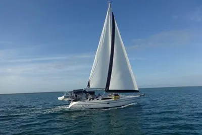 Catalina 375