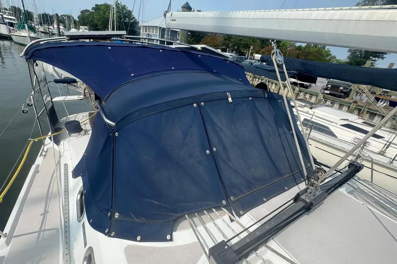 Sea-ductive Yacht Photos Pics 