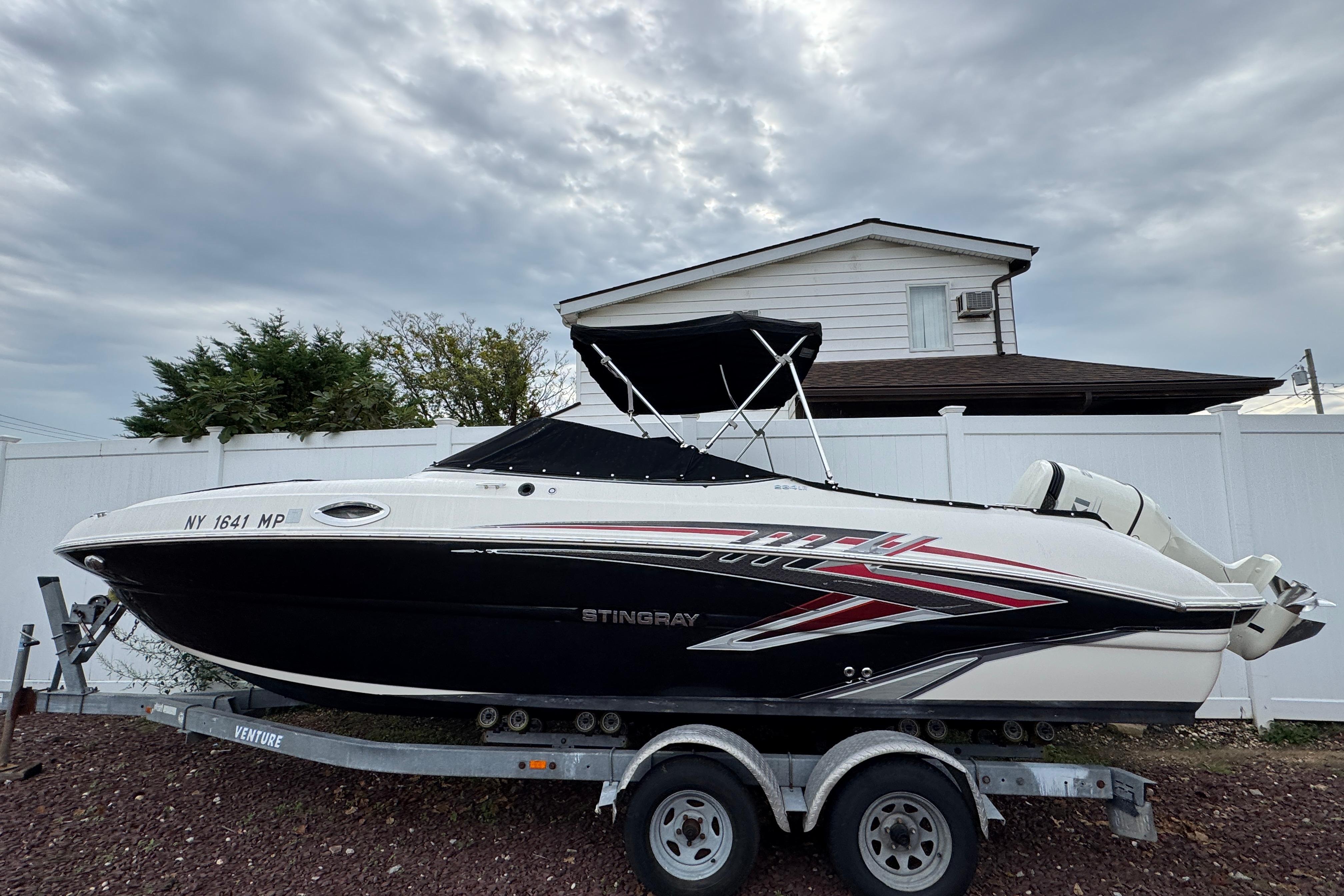 Stingray 234 LR