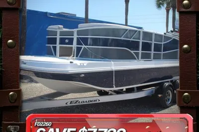 Hurricane FunDeck 2260 REF