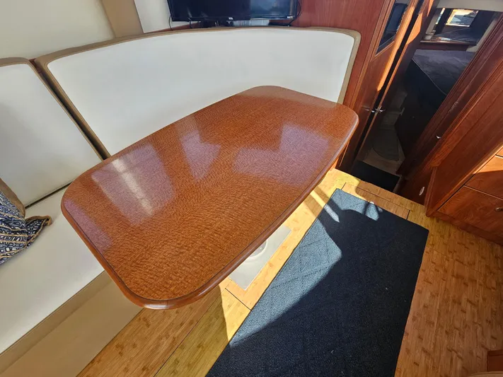 Latitude 33 Yacht Photos Pics 